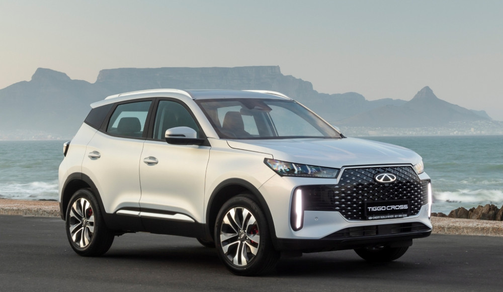 Tiggo Cross versus Corolla Cross 2026