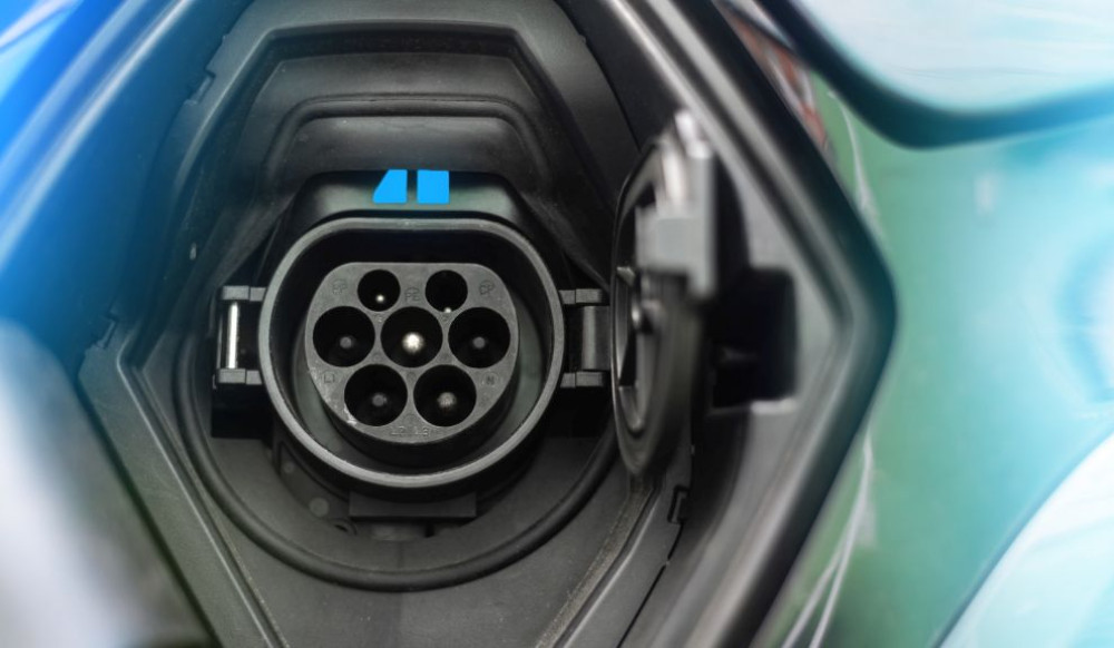 Warning signs and electric evolution