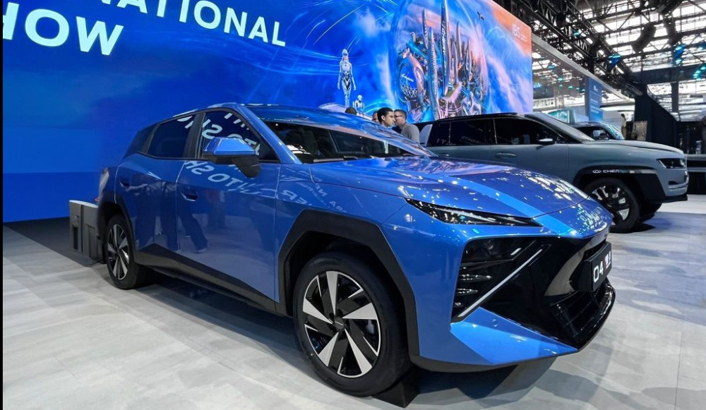 Full charge from the Chinese