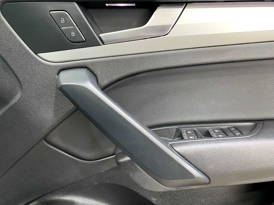 Photo 13 of 20