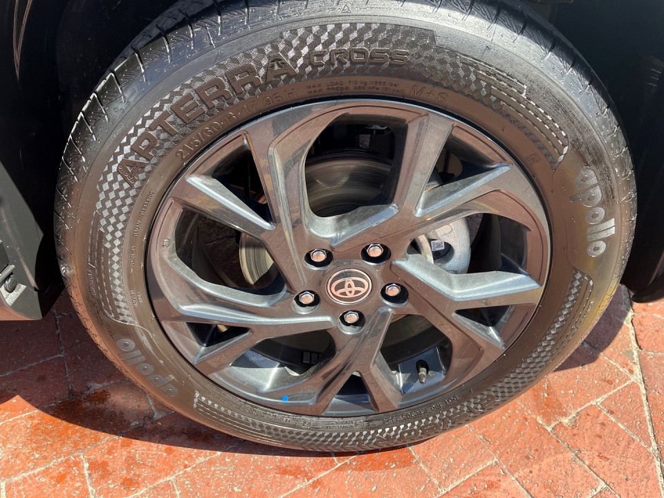 Photo 16 of 21