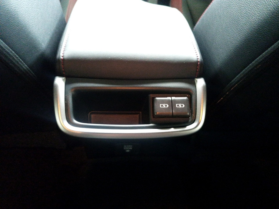 Photo 9 of 27