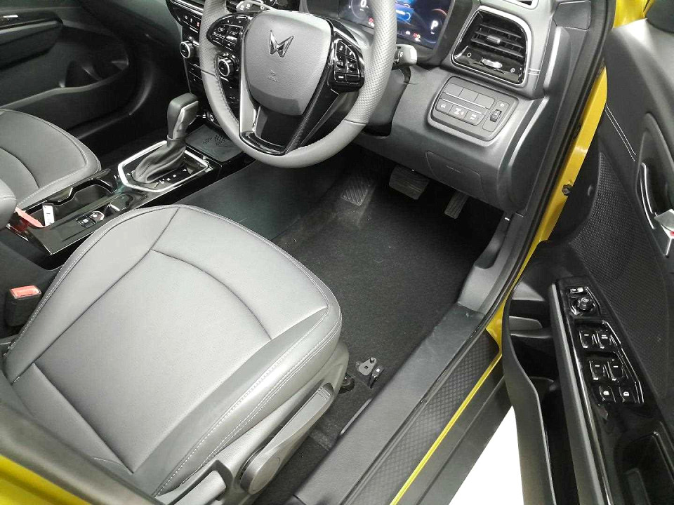Photo 8 of 20