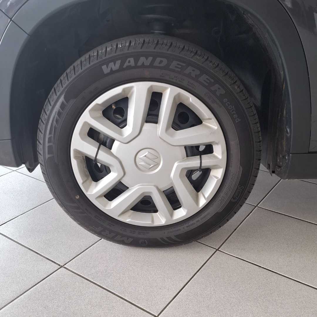 Photo 9 of 25