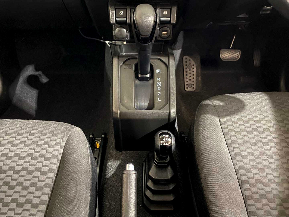 Photo 18 of 20
