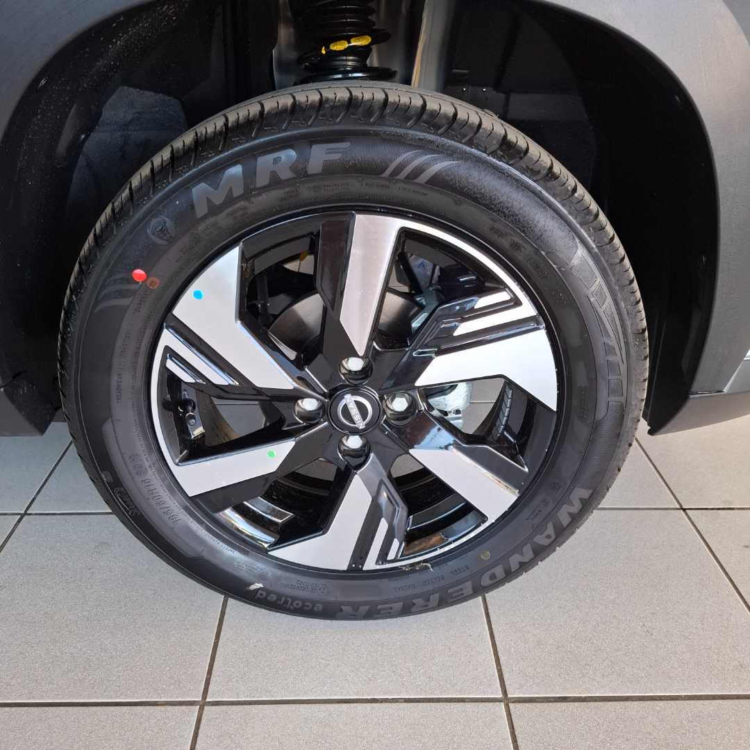 Photo 9 of 25