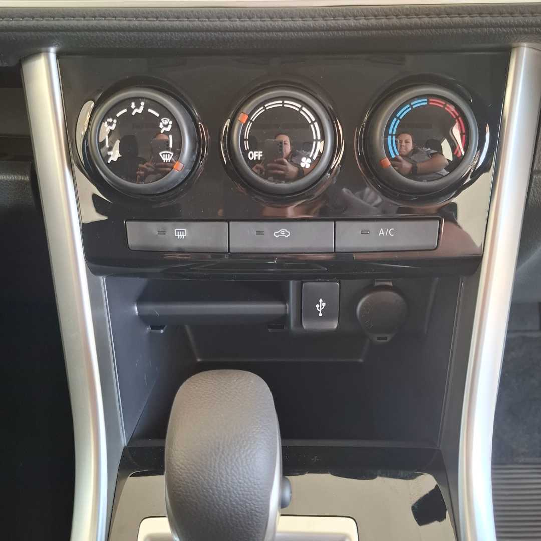 Photo 17 of 25