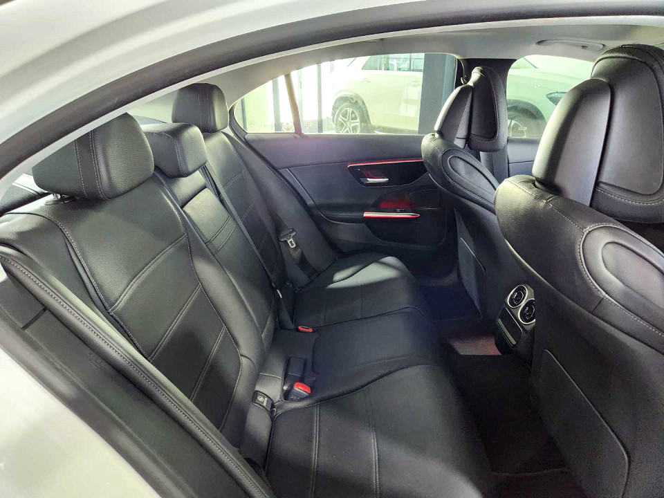 Photo 17 of 20