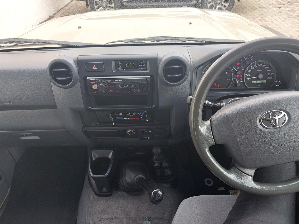 Photo 19 of 21