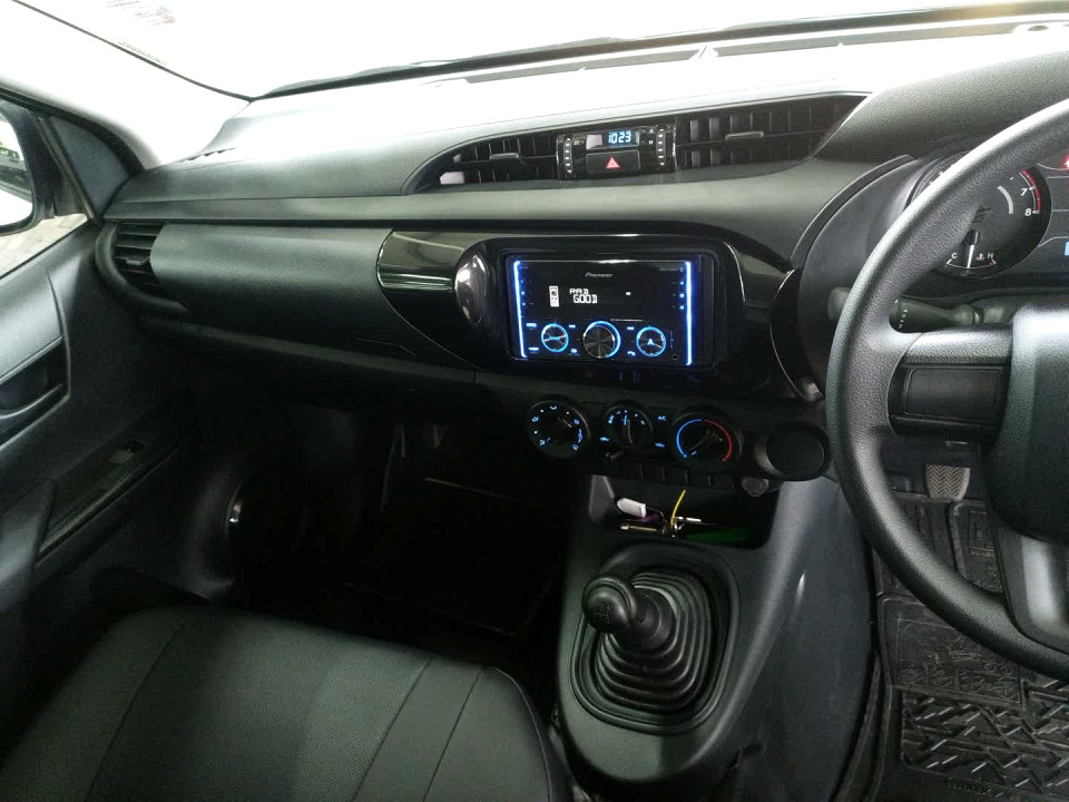 Photo 16 of 27
