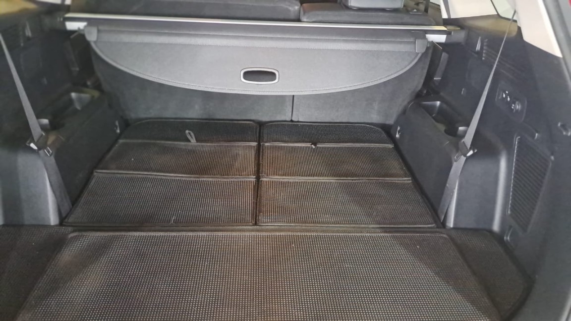 Photo 15 of 26