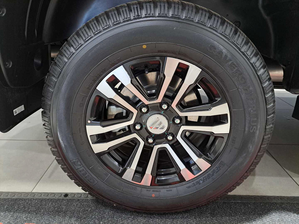 Photo 4 of 19