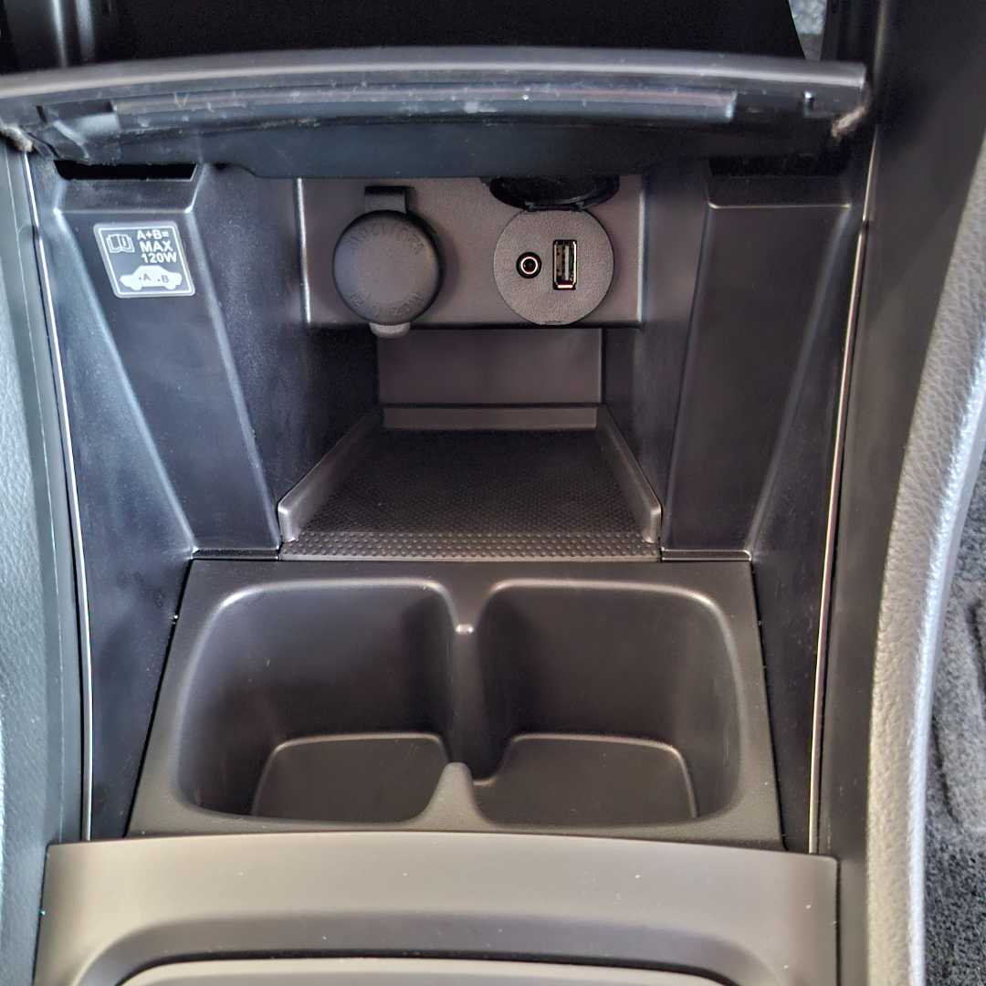 Photo 19 of 27