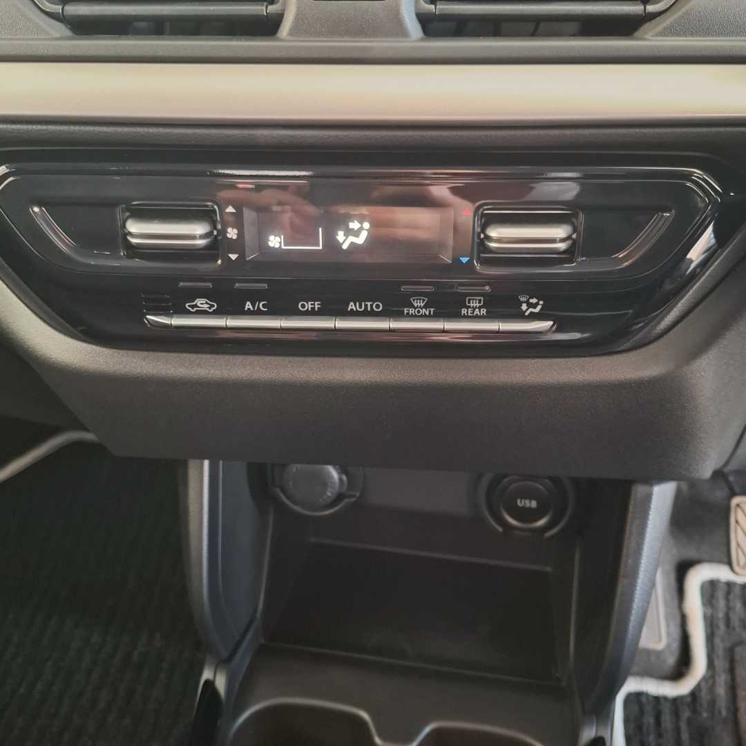 Photo 20 of 28