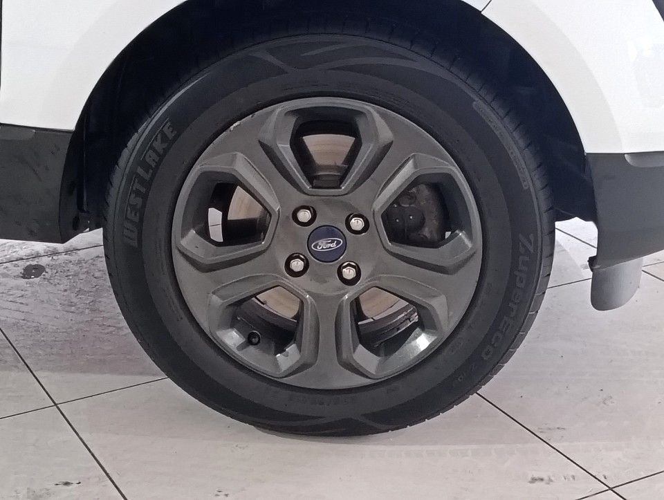 Photo 9 of 24