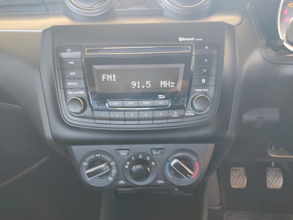 Photo 13 of 25