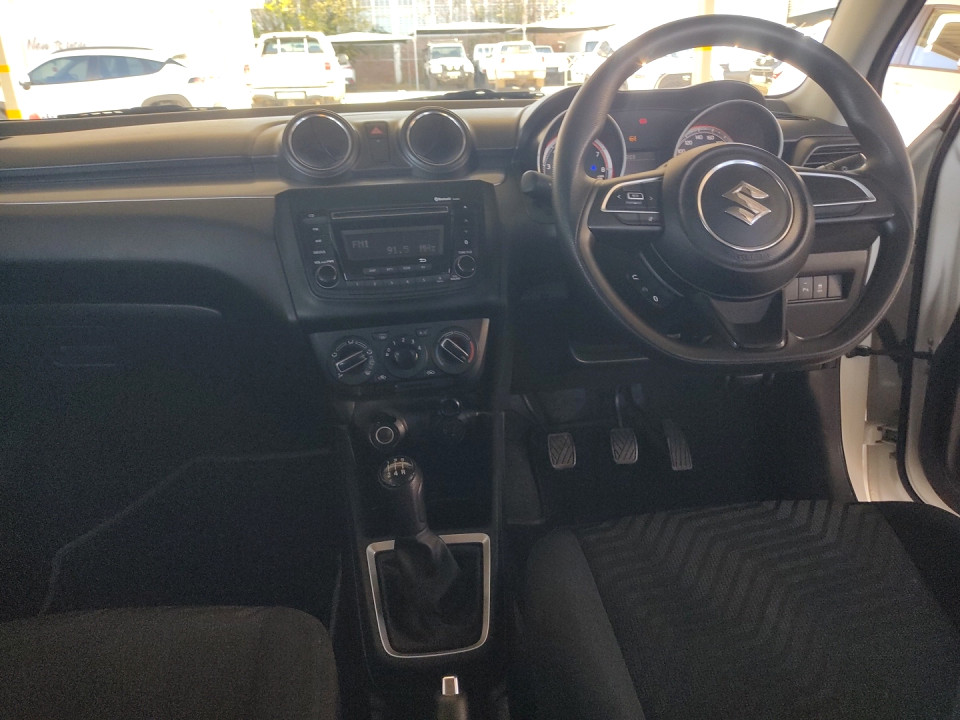 Photo 6 of 25