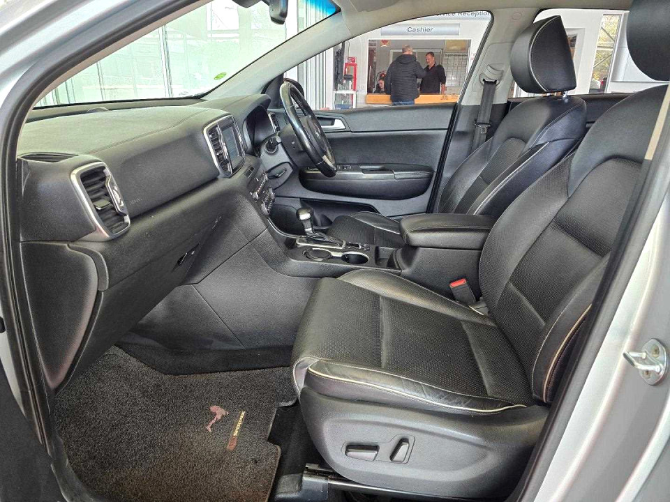 Photo 10 of 20