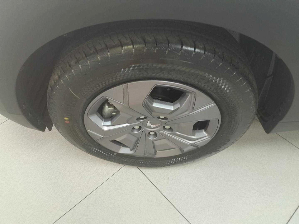 Photo 10 of 20