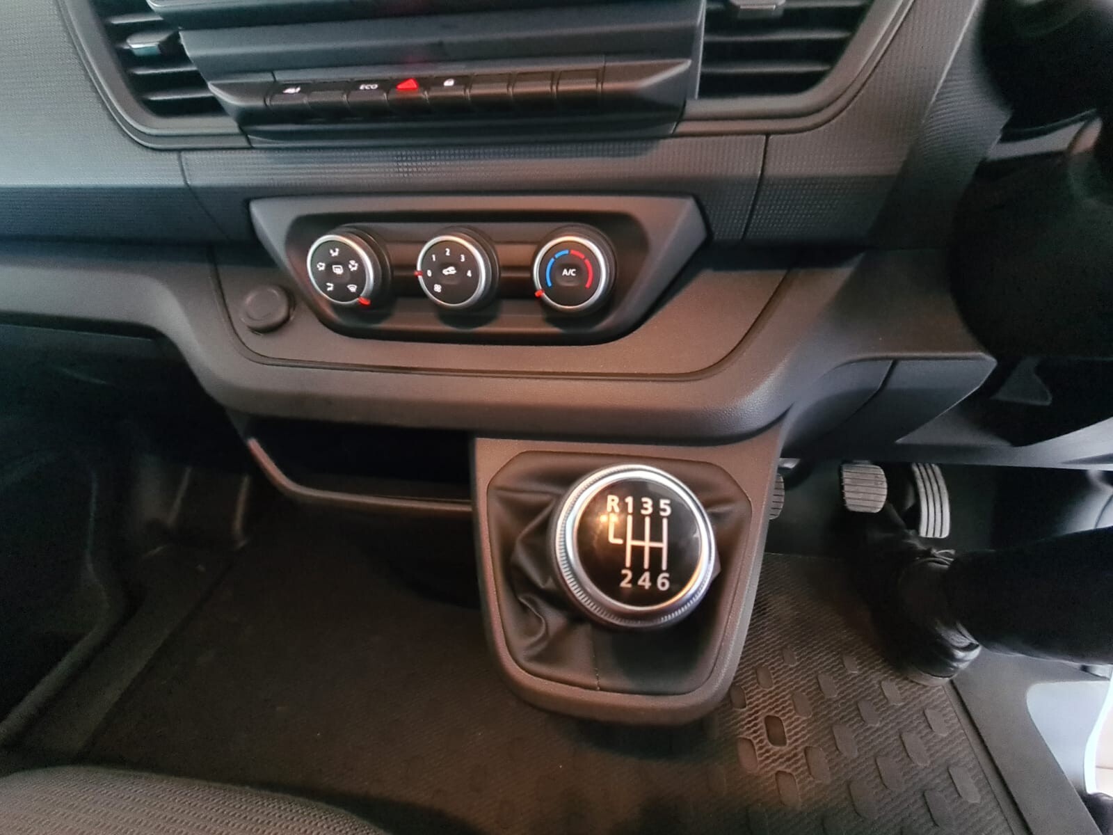 Photo 16 of 20