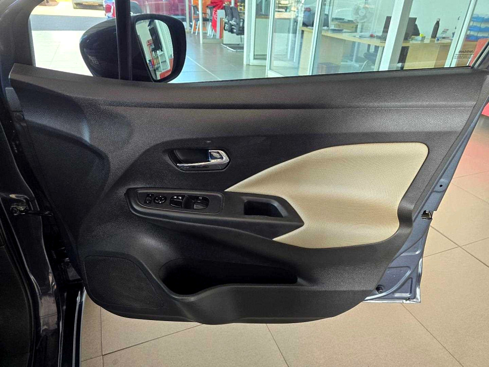 Photo 15 of 20