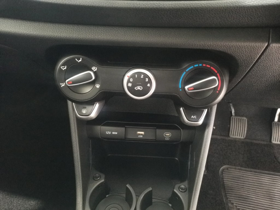 Photo 15 of 27