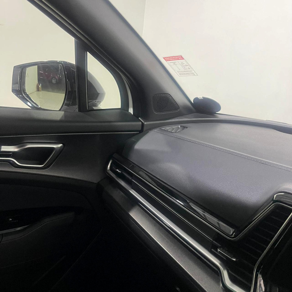 Photo 10 of 25
