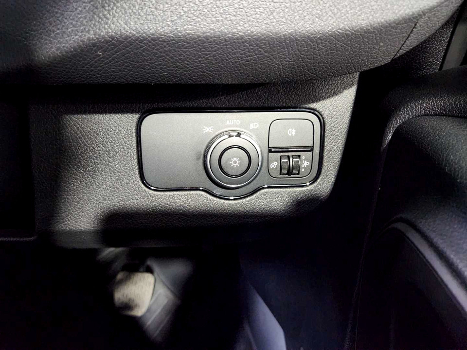 Photo 18 of 20