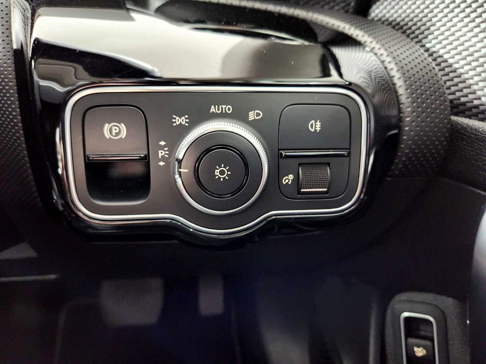 Photo 18 of 20