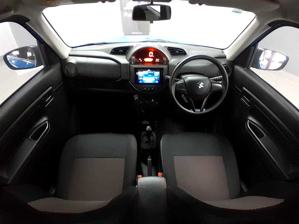 Photo 7 of 20