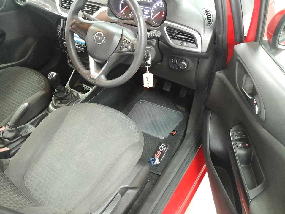 Photo 8 of 20