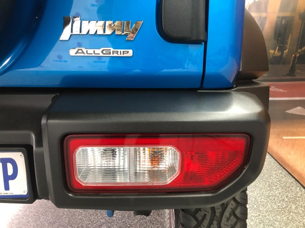 Photo 8 of 27
