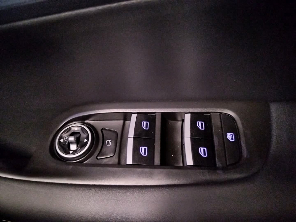 Photo 9 of 41