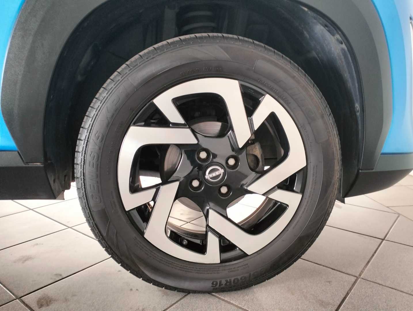 Photo 4 of 12