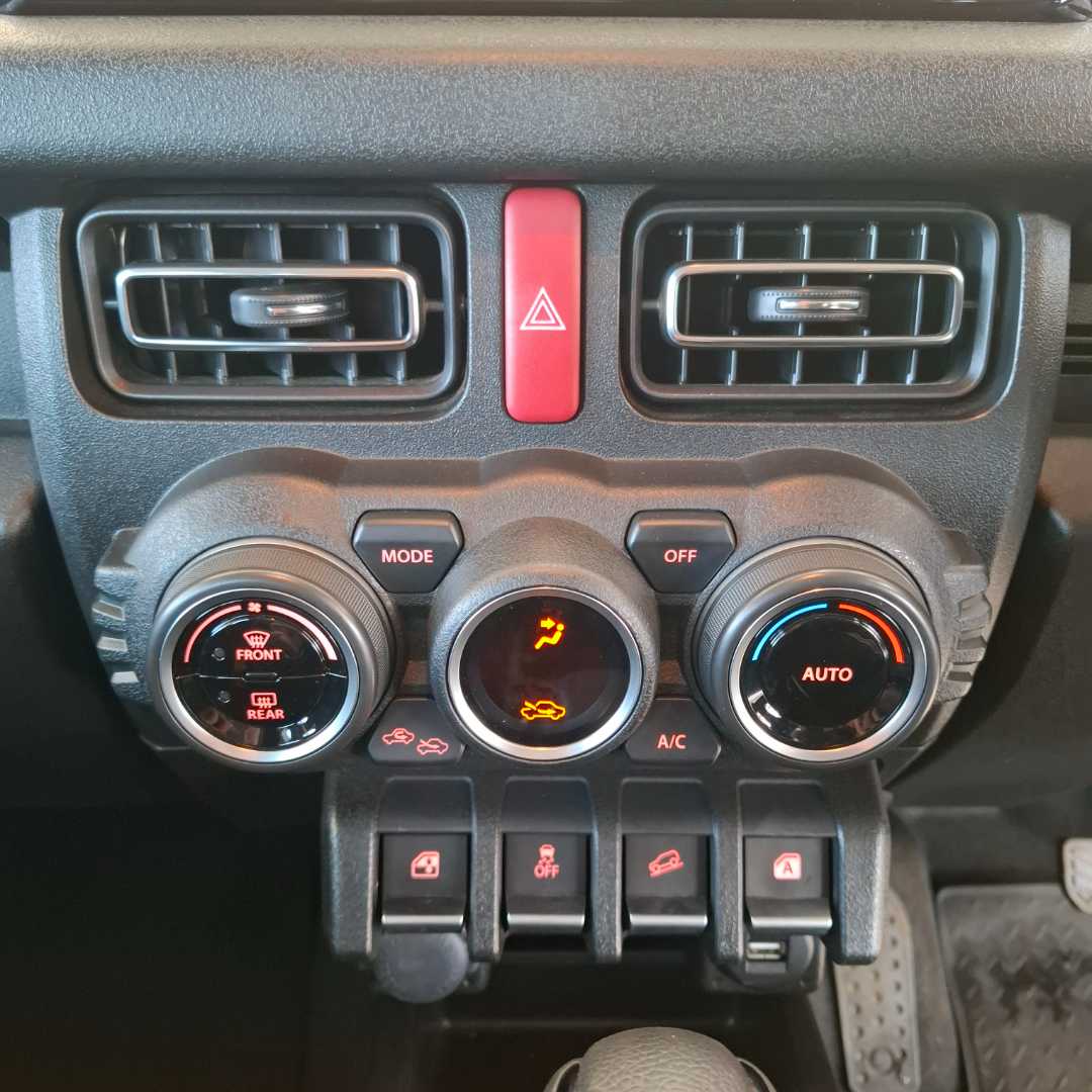 Photo 19 of 28