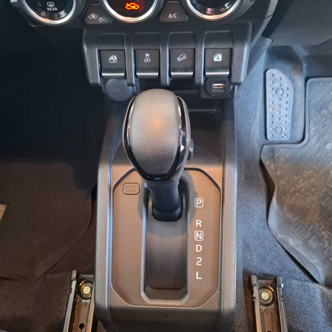 Photo 20 of 28