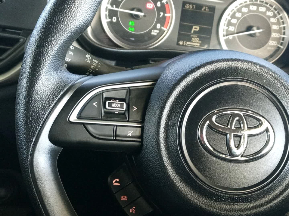 Photo 9 of 27