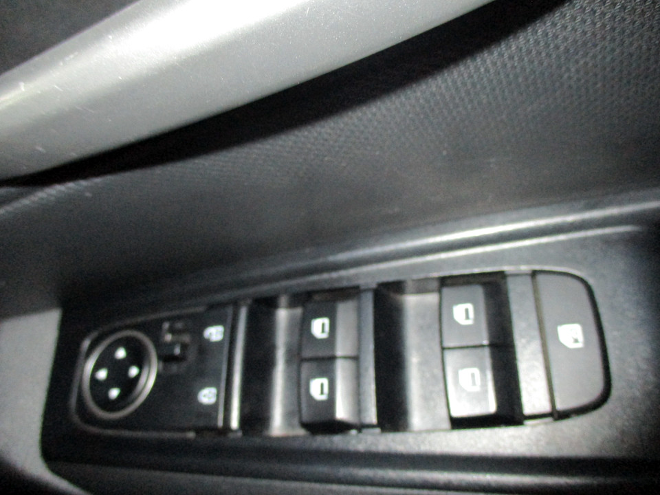 Photo 14 of 21