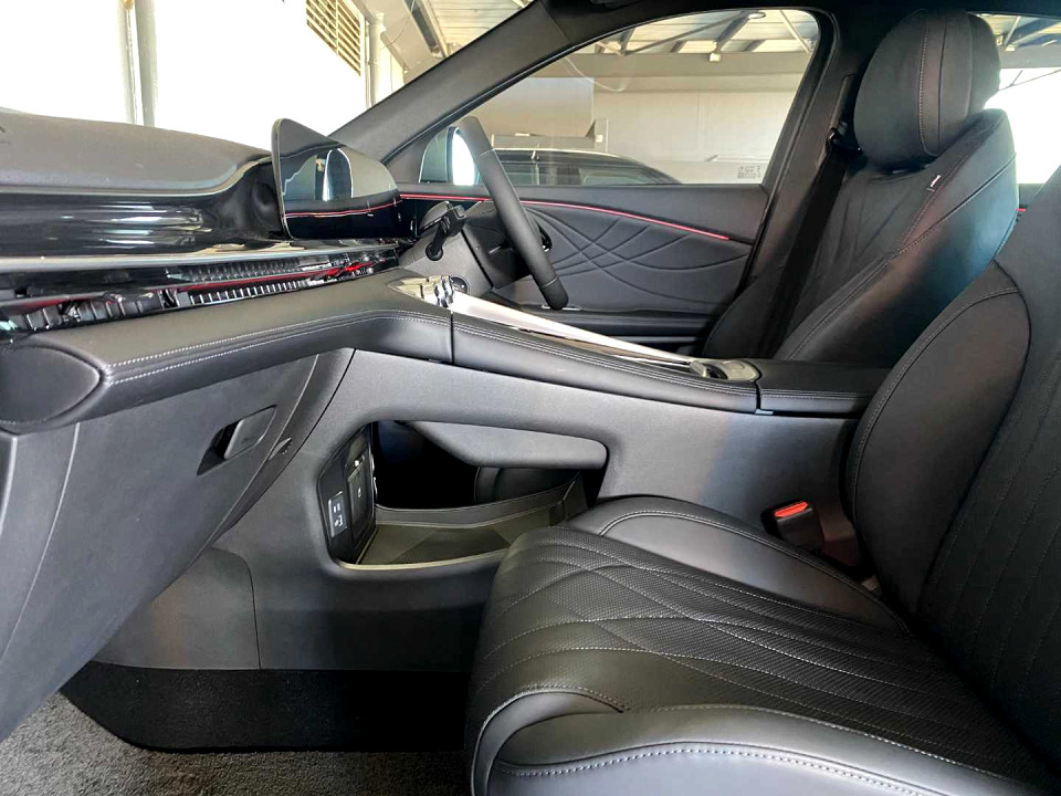 Photo 8 of 20