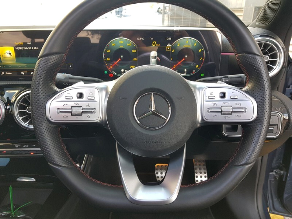 Photo 18 of 22