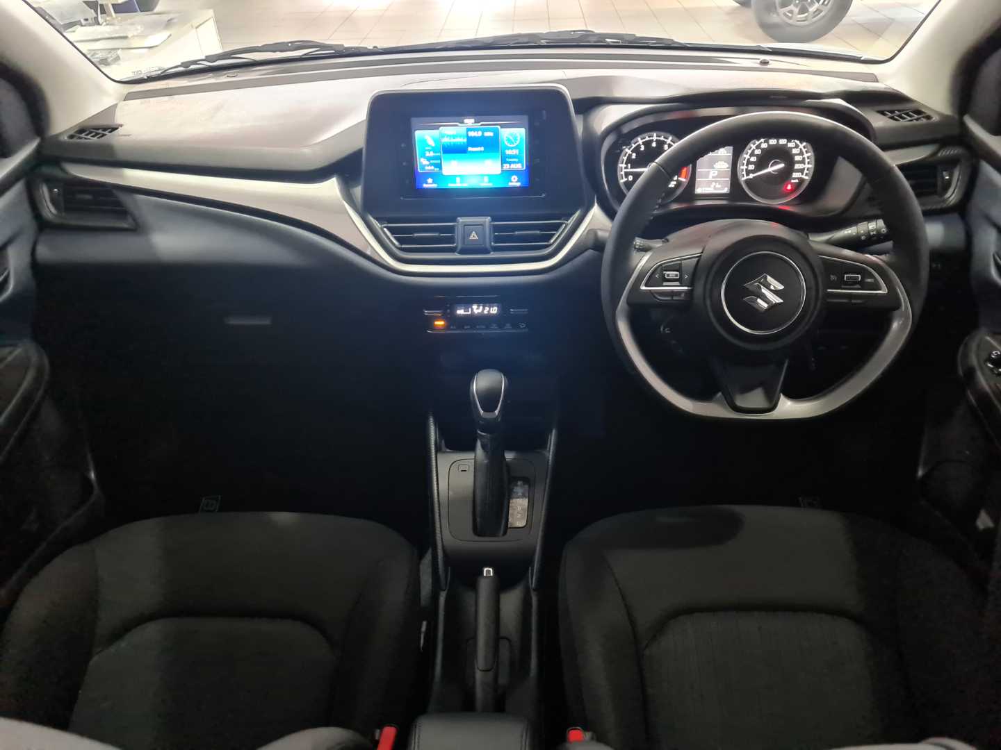 Photo 5 of 9