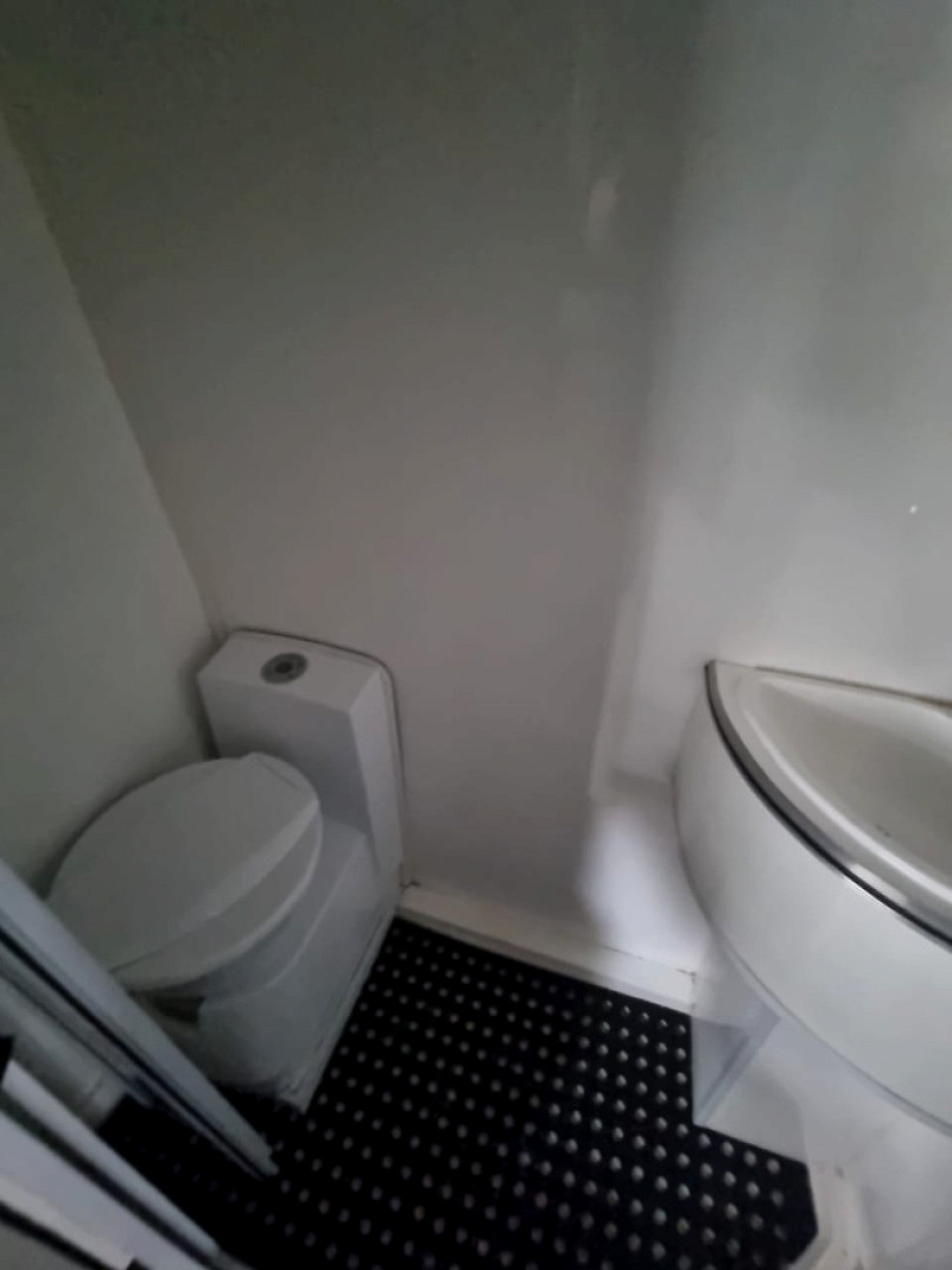 Photo 6 of 20