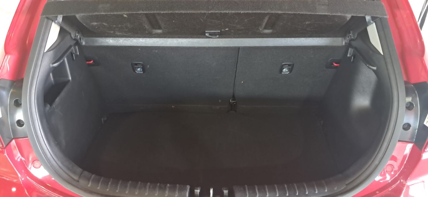 Photo 10 of 28