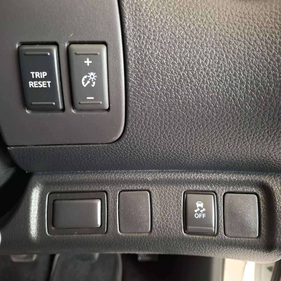 Photo 16 of 26