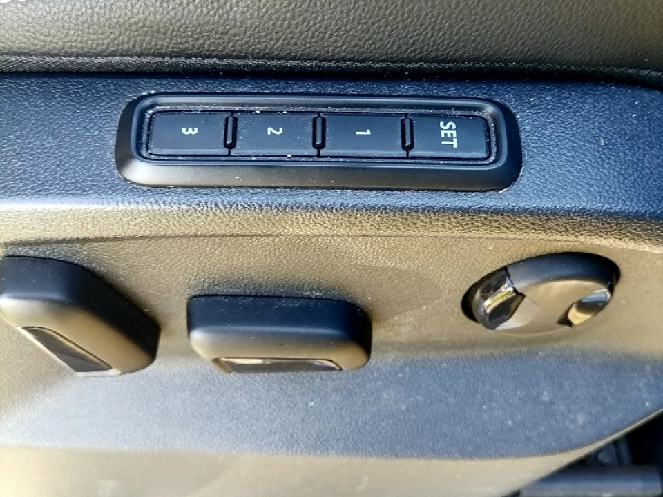 Photo 13 of 20