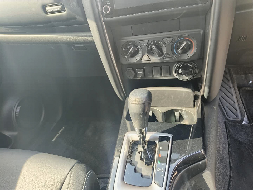 Photo 12 of 25