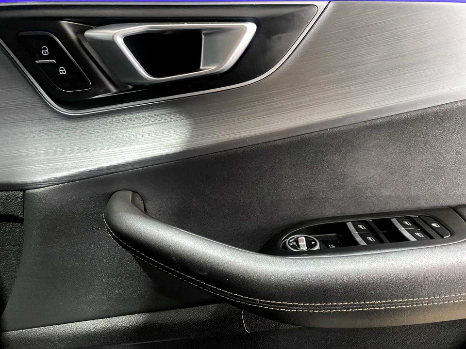 Photo 13 of 20