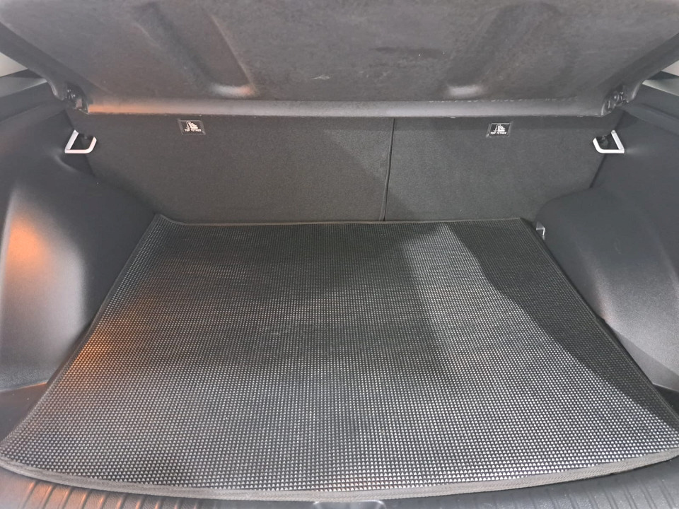 Photo 10 of 21