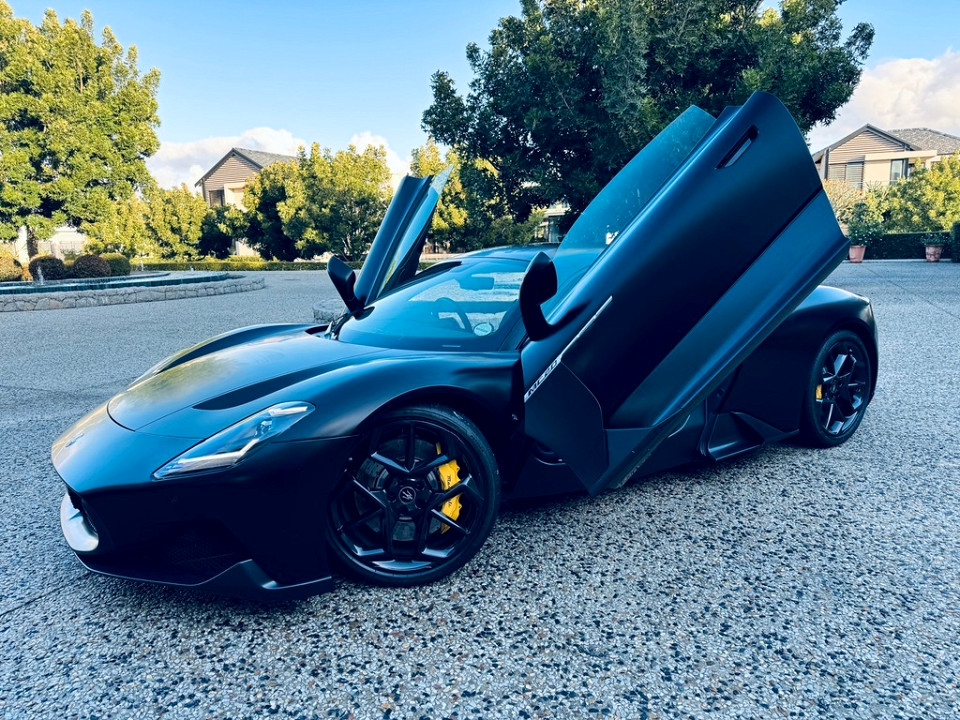 Photo 5 of 10