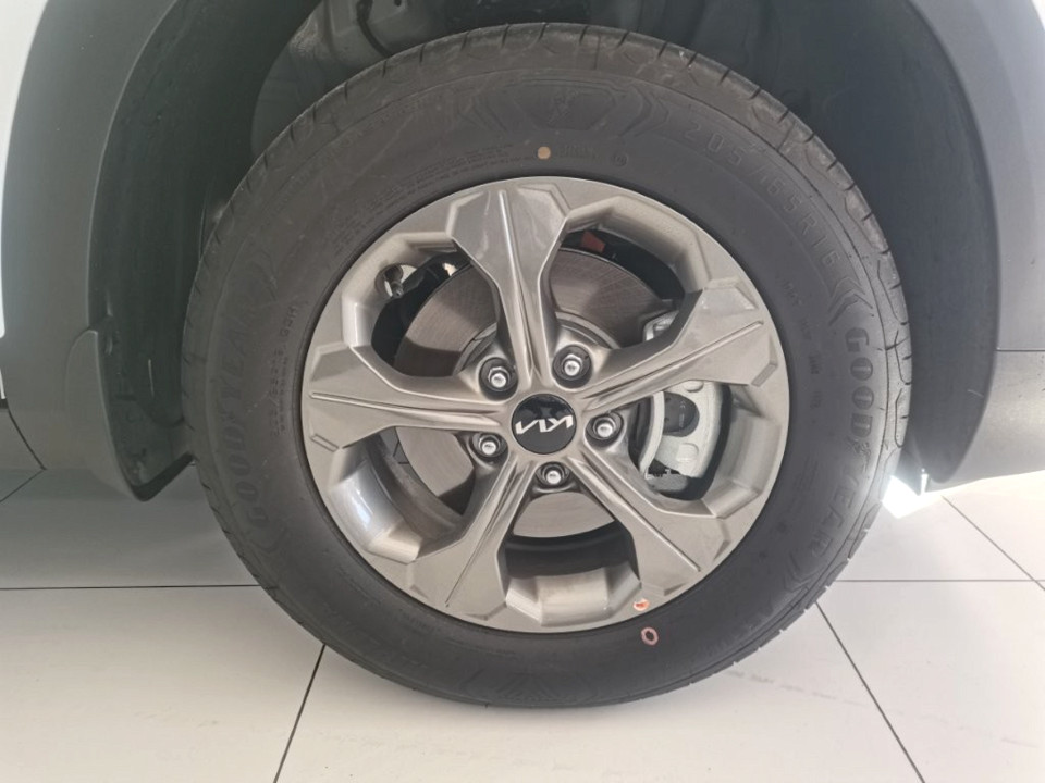 Photo 6 of 25